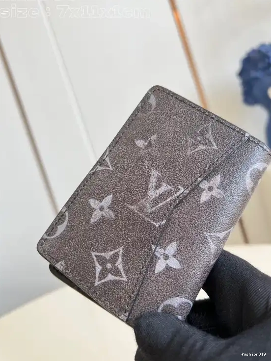 LOUIS VUITTON cm Organizer-7.5*11.1*1 Pocket 0429
